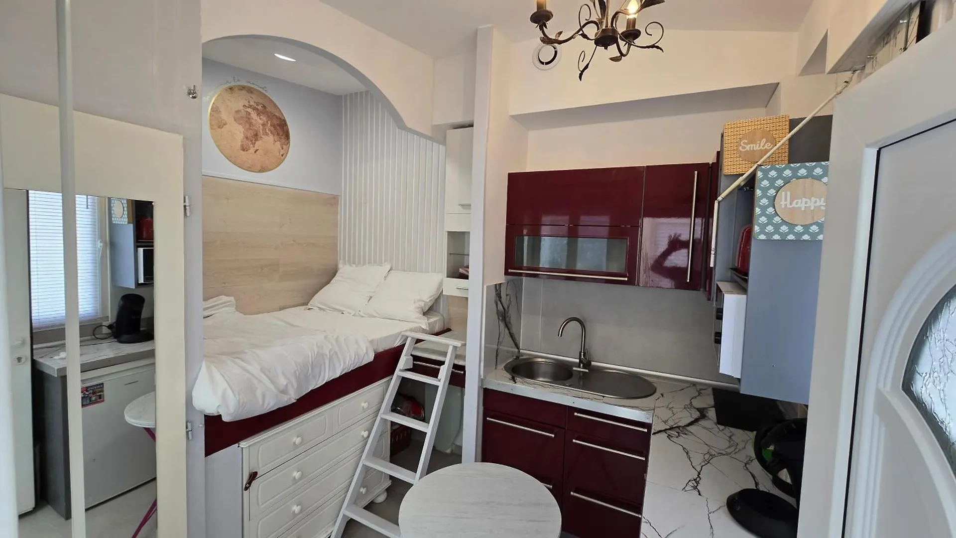 Studio Maisonnette Parisien France